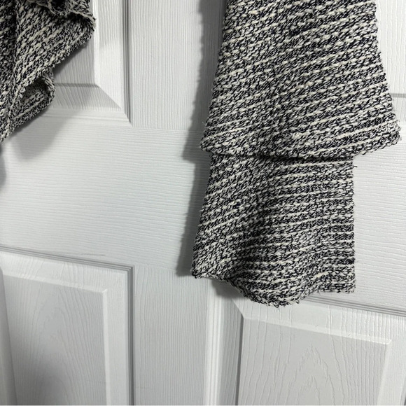 Sail to Sable top size XS, navy/off white with bell sleeves, nubby, nautical - Picture 4 of 8